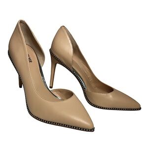 Bleecker & Bond Raquel Leather Nude / silver Studded Pointed  Heels 8.5 M